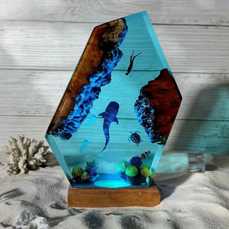 Seabed World Diving Resin Statue Lamp Miniature Figurine Deep Sea Diver Figures Shark Turtle Table Luxury Decor Night Light